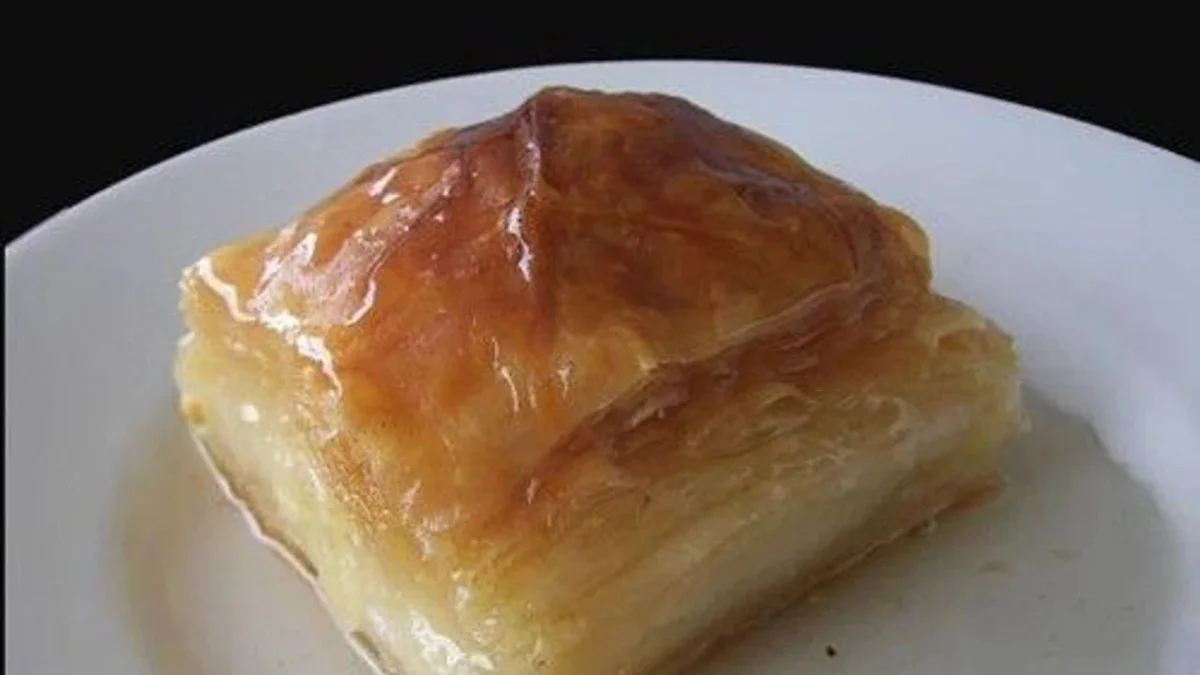 Yunanistan laz böreğini de çaldı! Galaktoboureko