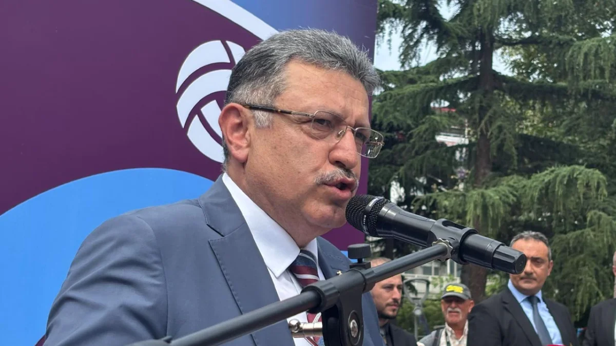 Ahmet Metin Genç’ten Trabzonspor Başkanı Ertuğrul Doğan’a destek çağrısı
