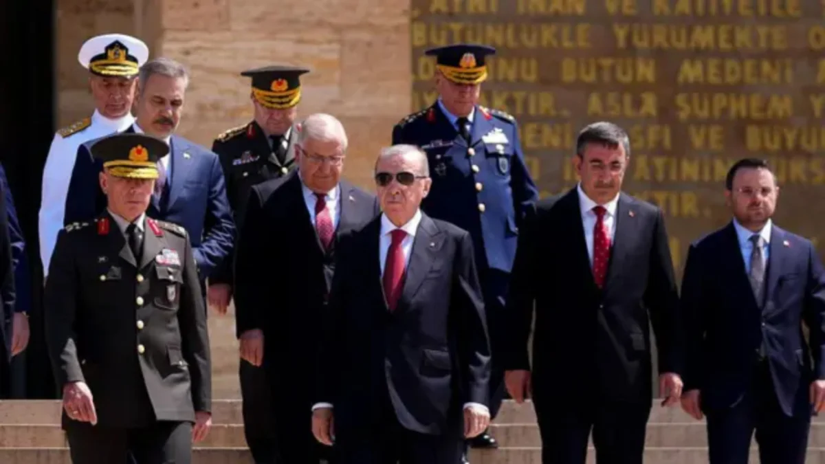 Ankara’daki YAŞ toplantısında tarihi bir ilk kararı çıktı!