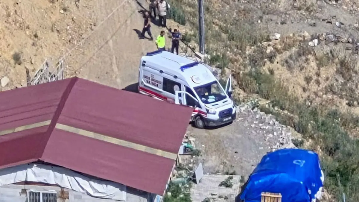 Artvin'de ATV faciası! şarampole yuvarlanan araçtaki 2 çocuk ağır yaralandı