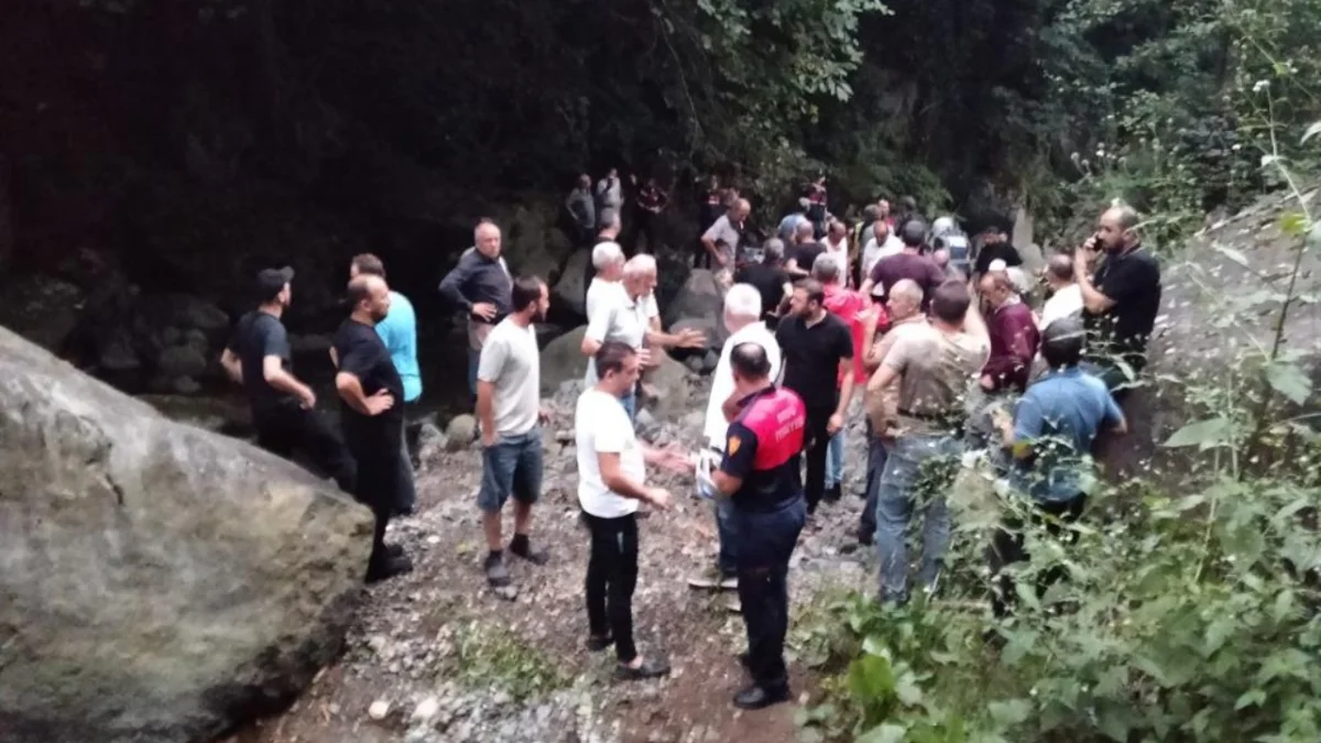 Bahçeye giden iki kız kardeş dere yatağında ölü bulundu
