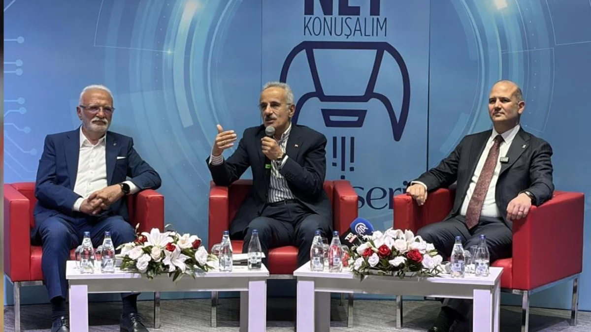 Bakan Uraloğlu Trabzon Lisesi yıllarını anlattı!   İnşaat mühendisliğini böyle seçti