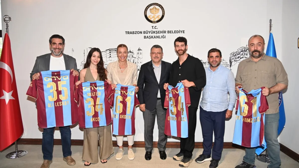Başkan Genç, ‘Sevdam Karadeniz’ dizisinin oyuncu ve yapım ekibini ağırladı! Film festivali için tarih verdi