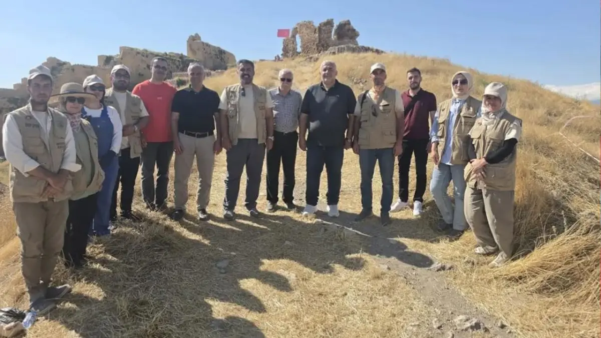 Bayburt Kalesi kazılarında 5 bin yıllık eser keşfedildi
