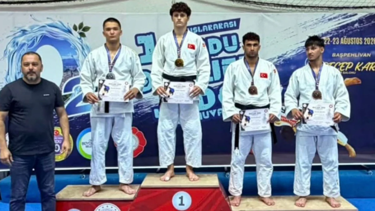 Bayburtlu judocu Yiğit Dinçer Ordu’da bronz madalya kazandı