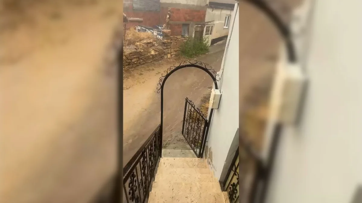 Bayburt’ta ağustos ortasında sağanak etkili oldu