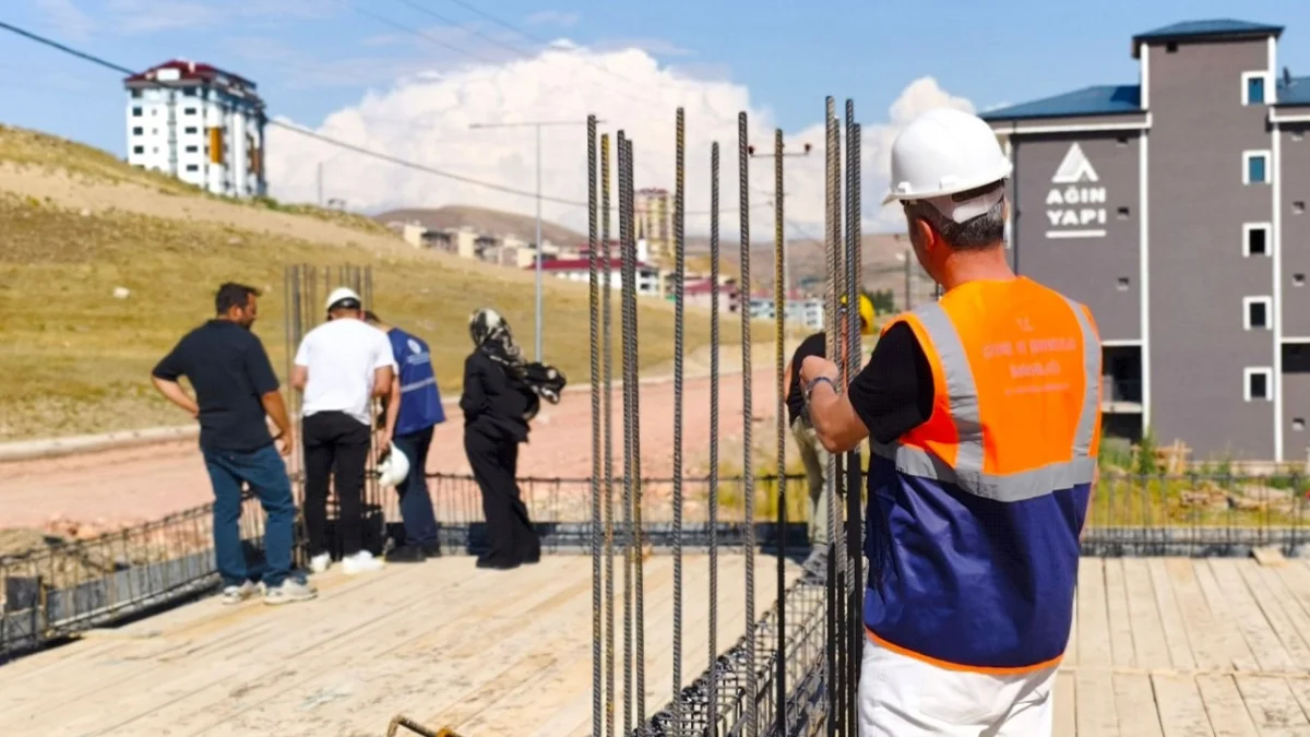 Bayburt’ta şantiyelerde yapı denetim kontrolleri sürüyor
