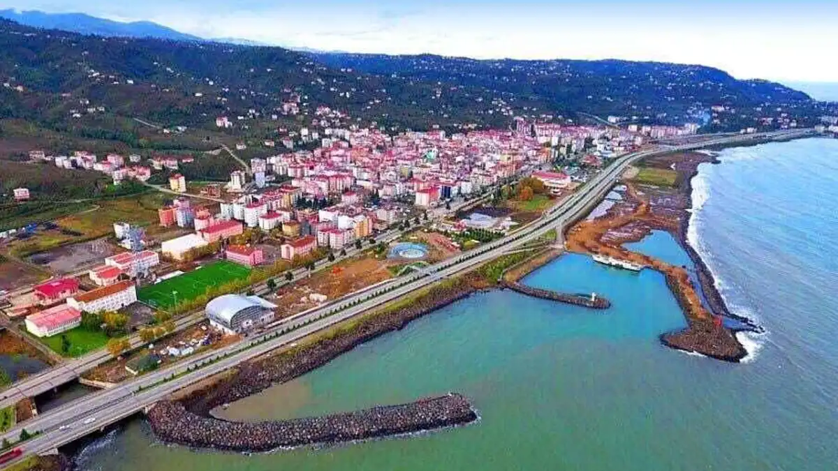 Beşikdüzü’nde denize girme tartışmasına açıklık getirildi! Yasak mı var? İki alan için çalışma başladı