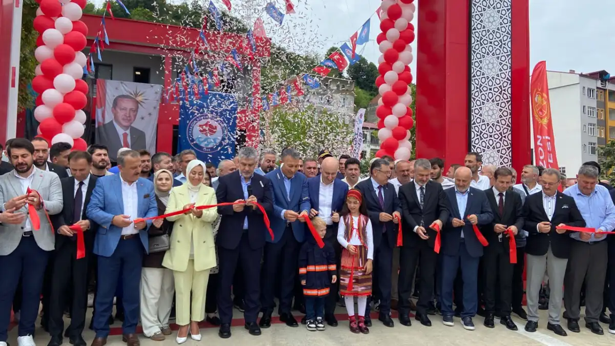 Çarşıbaşı’na yeni itfaiye merkezi! İtfaiye Grup Amirliği hizmete açıldı