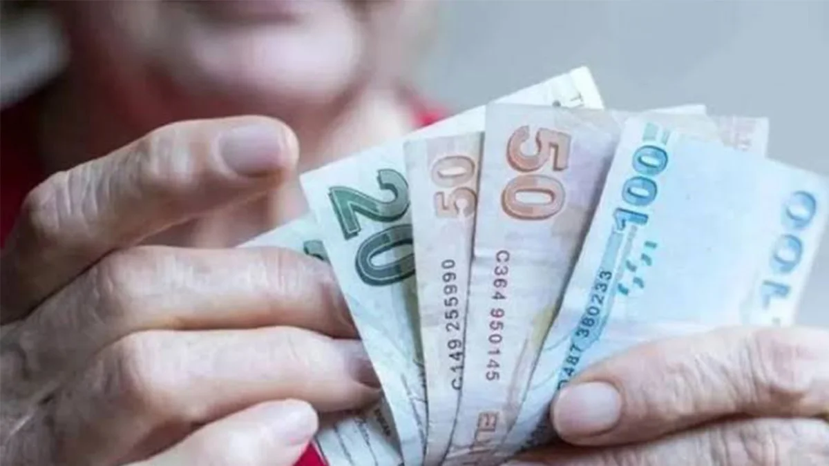 Emeklilerin maaş fark ödemesi için tarih açıklandı
