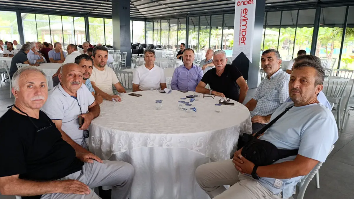 Eynesil’de İmam Hatip Lisesi mezunları pilav gününde buluştu
