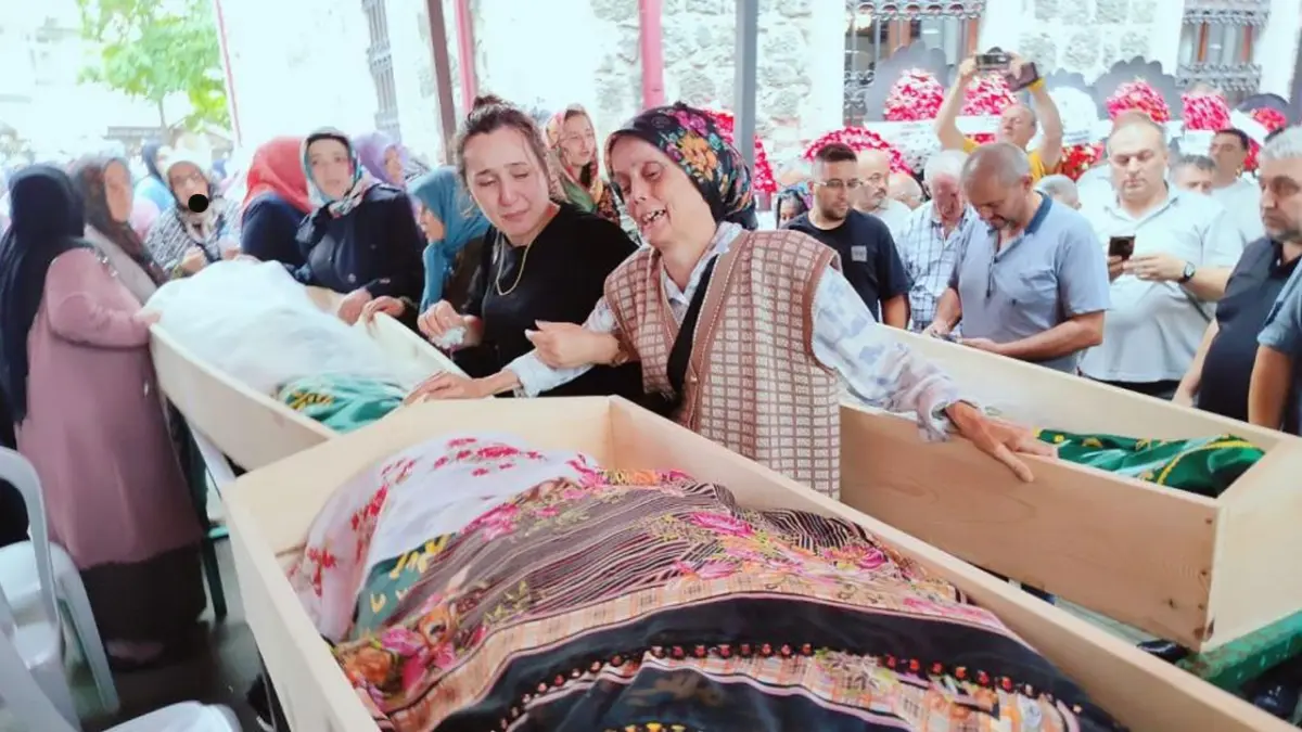 Giresun’da hayatını kaybeden anne ve kızları toprağa verildi
