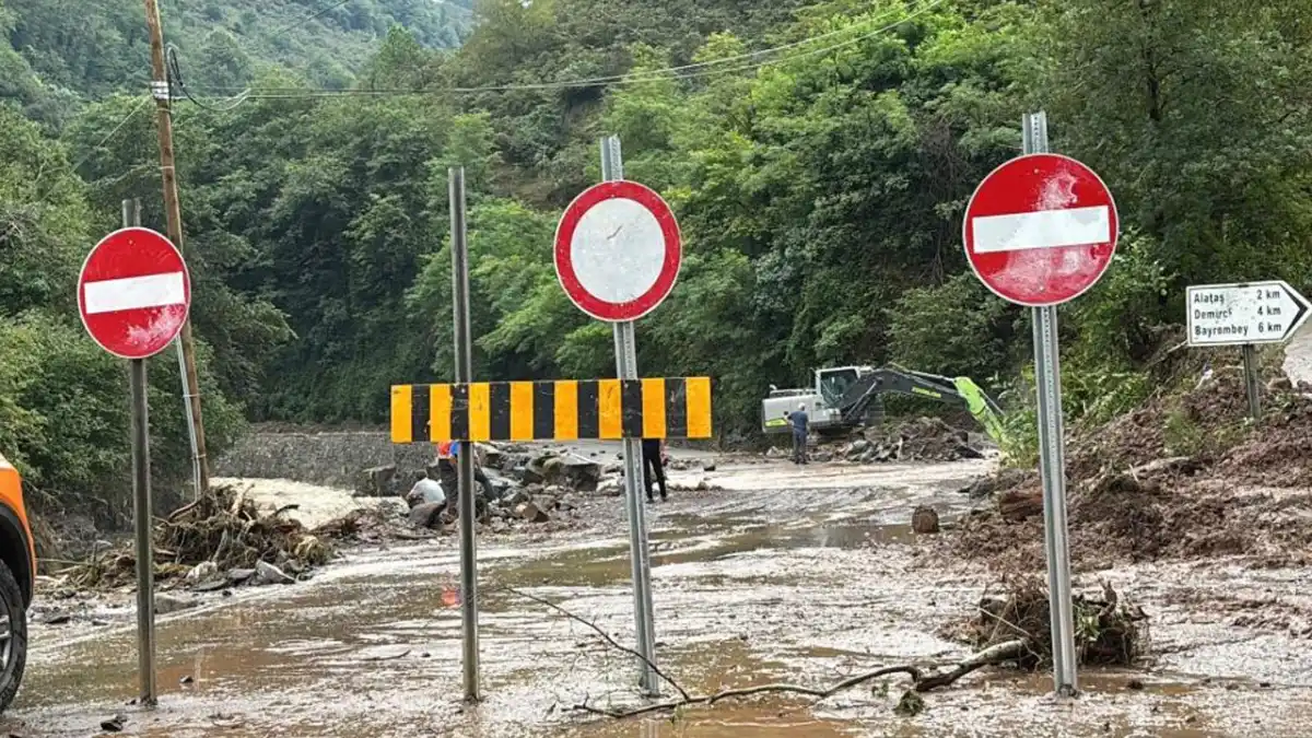 Giresun’da selde kaybolan 2 kişi için arama sürüyor