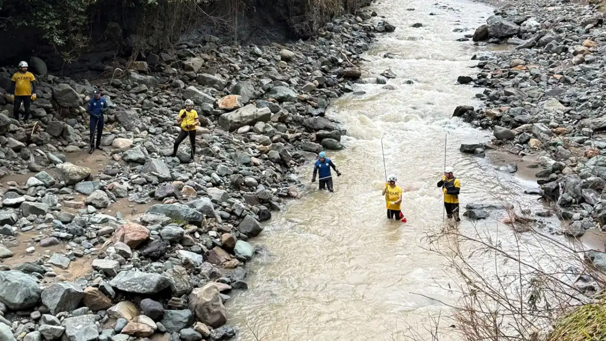 Giresun’da selde kaybolan dayı ve yeğen 3 gündür aranıyor