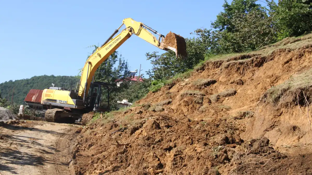Giresun’da yağış sonrası tahrip olan yollar için çalışma başlatıldı