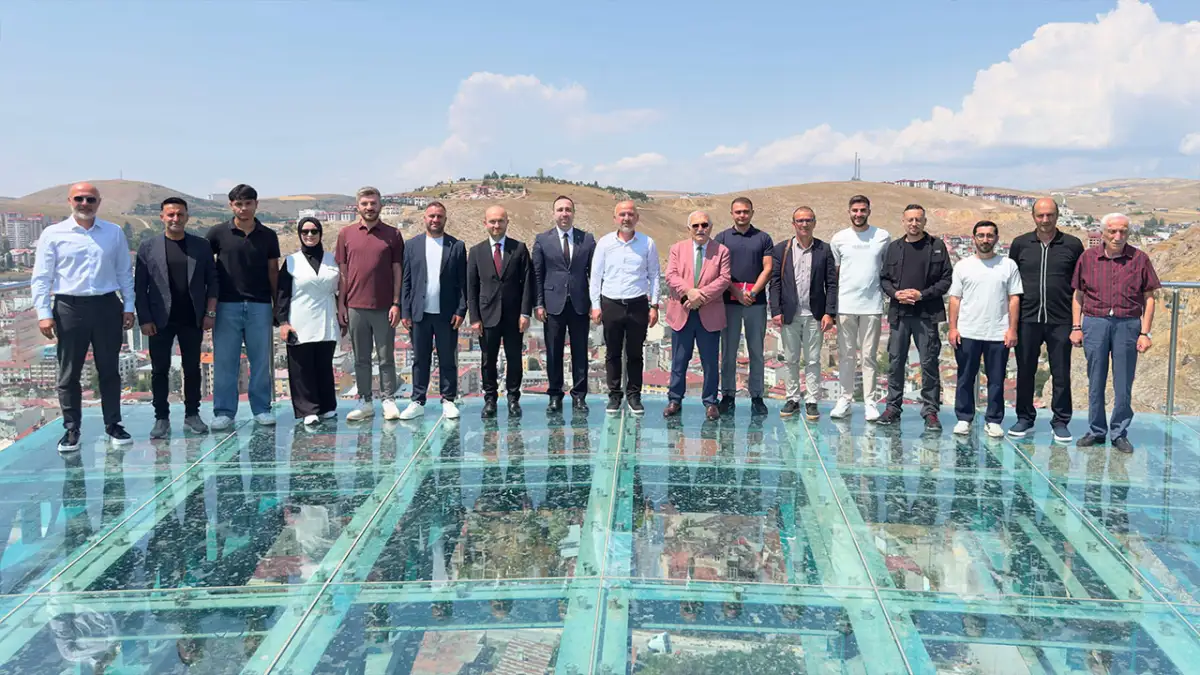 İletişim Başkanlığı Erzincan Bölge Müdürü Ödeş, Bayburt'ta gazetecilerle buluştu