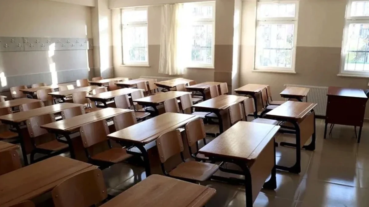 MEB'den 81 ile yeni eğitim yılı genelgesi: Kayıt ücreti alınmayacak, cep telefonu yasağı sürecek