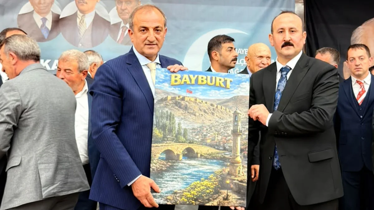 MHP Bayburt Merkez İlçe Başkanı Turan Çalışkan yeniden seçildi
