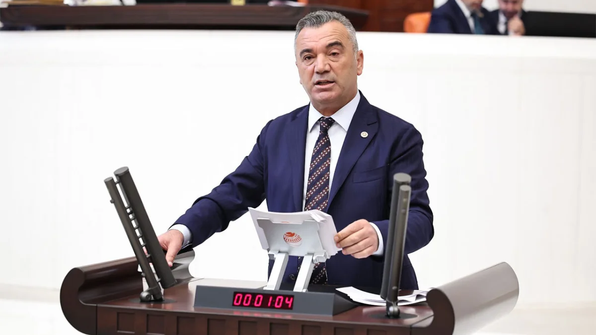 Milletvekili Yavuz Aydın’dan Trabzonlu başkanlar için hukuk çağrısı! “Hukuk siyasi silaha dönüşmesin”