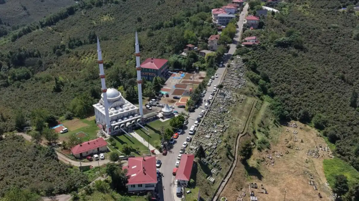 Ordu’da cuma geleneği mahalleyi buluşturdu: Cemaat 3 kat arttı