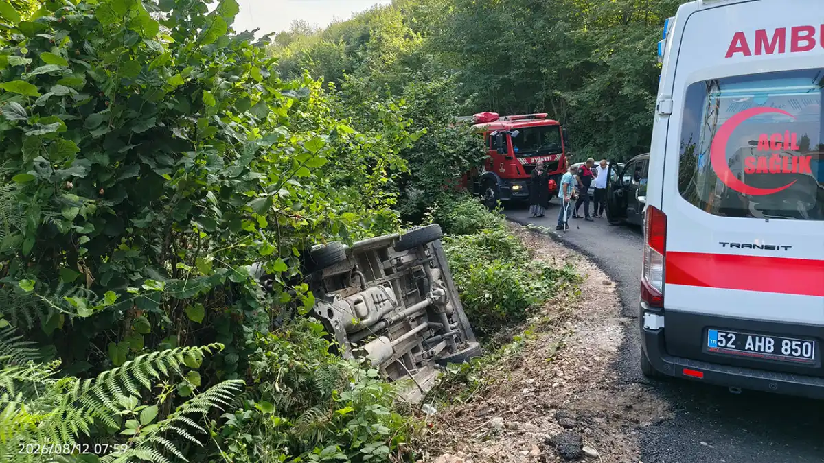 Ordu’da fındık işçilerini taşıyan minibüs devrildi: 8 yaralı