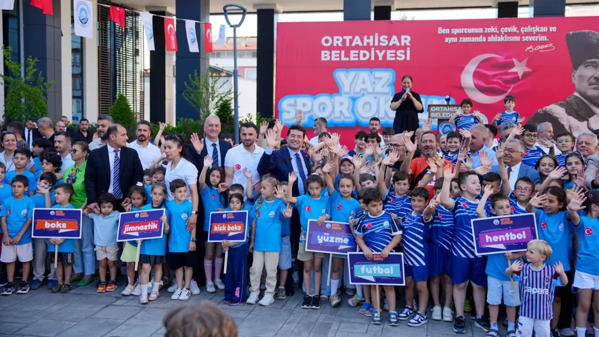 Ortahisar’da 461 öğrenci yaz tatilini sporla geçirdi
