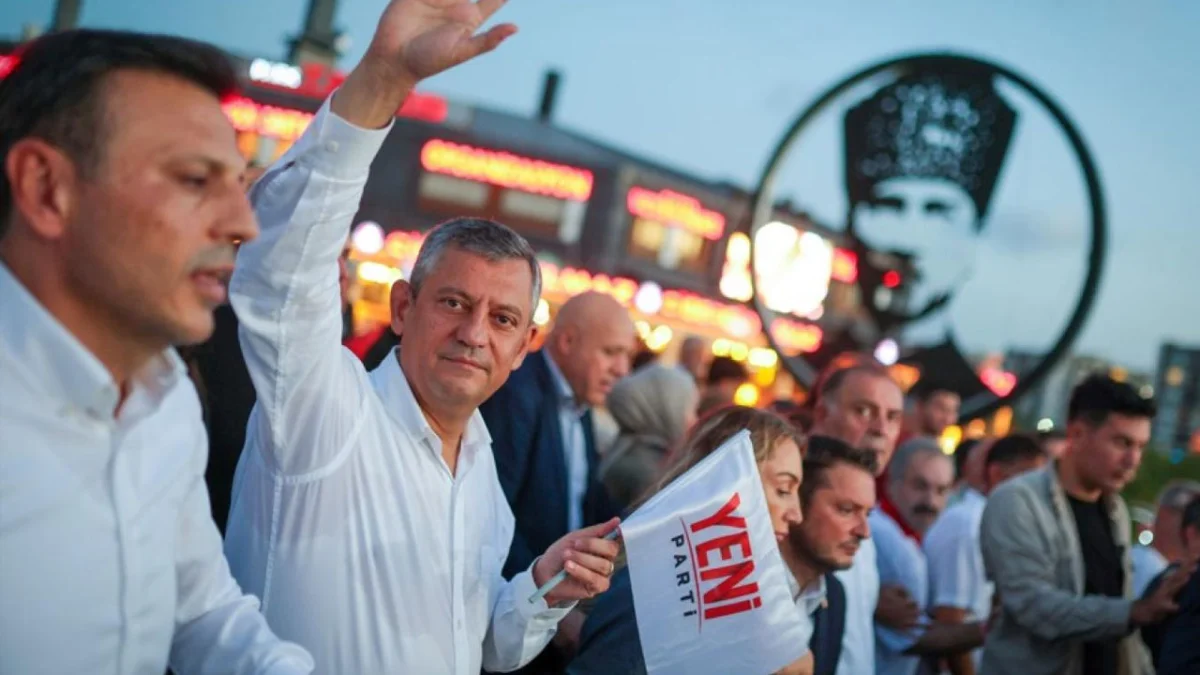 Özgür Özel yarın Trabzon’a geliyor? “Başlangıç noktası olması şaşırtıcı değil”