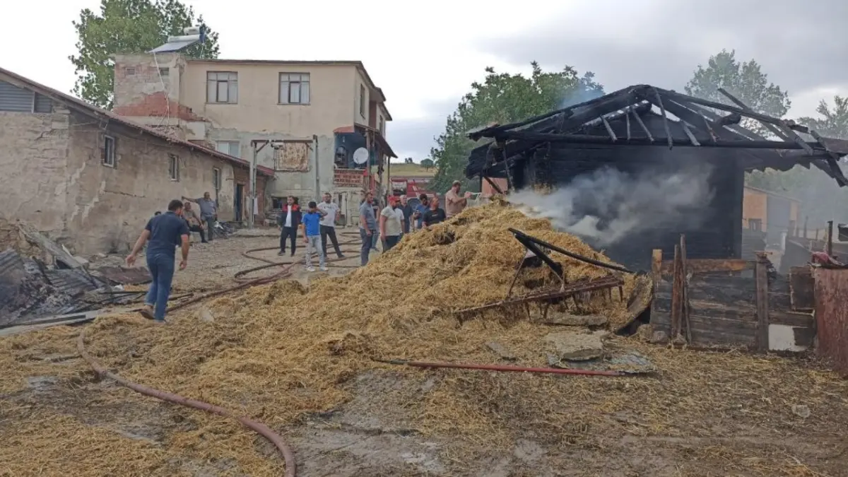 Samsun Havza'daki ambarda çıkan yangında 7 ton Buğday yandı