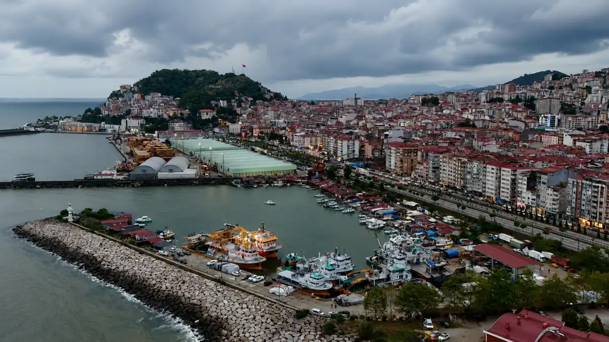 Trabzon, Ordu, Rize ve Giresun’da balıkçılar denize açıldı