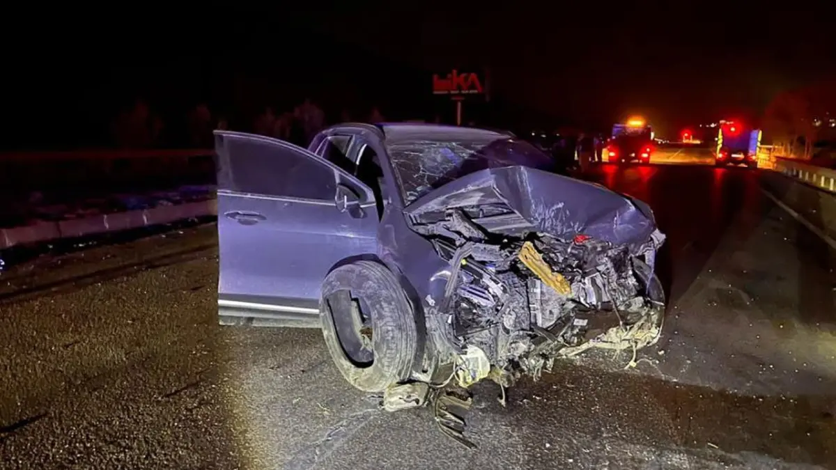 Trabzon plakalı otomobil Manisa'da kazaya karıştı: 4 yaralı