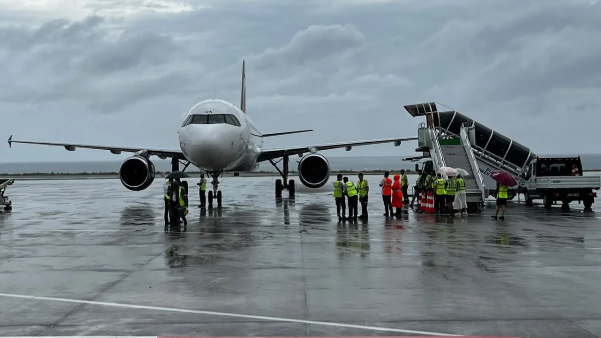 Trabzon-Tahran arasında direkt uçuş dönemi başladı! İlk uçak Trabzon’a indi