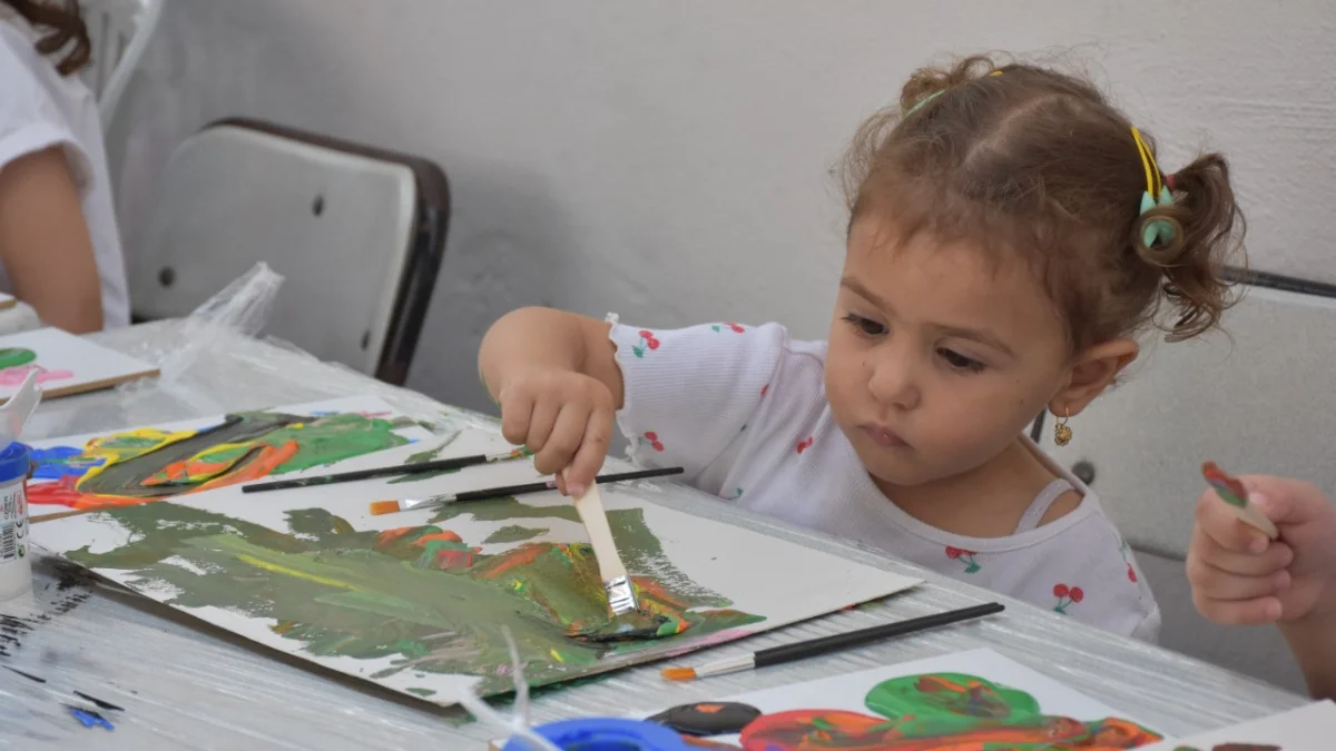 Trabzon’da 13. Uluslararası Akçaabat Resim Çalıştayı kapsamında minik sanatçılar bir araya geldi