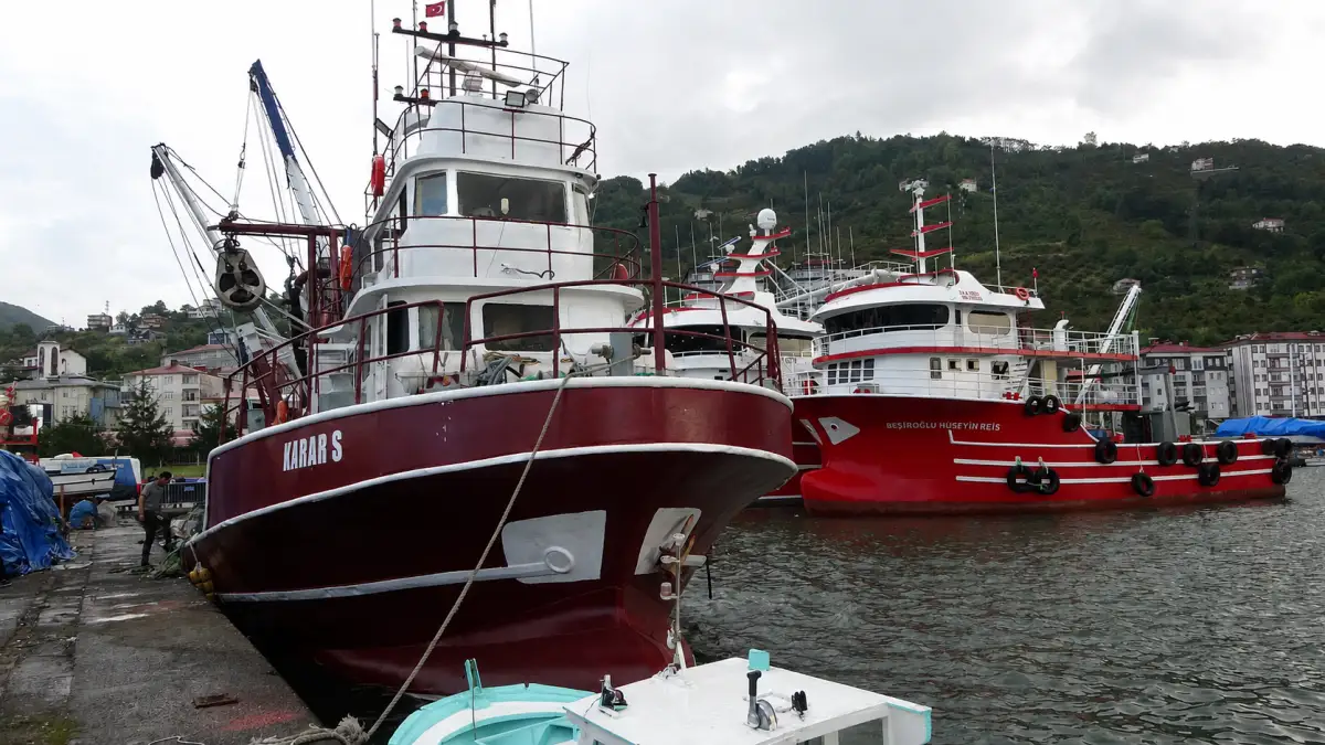 Trabzon’da balıkçıların deniz mesaisi başlıyor