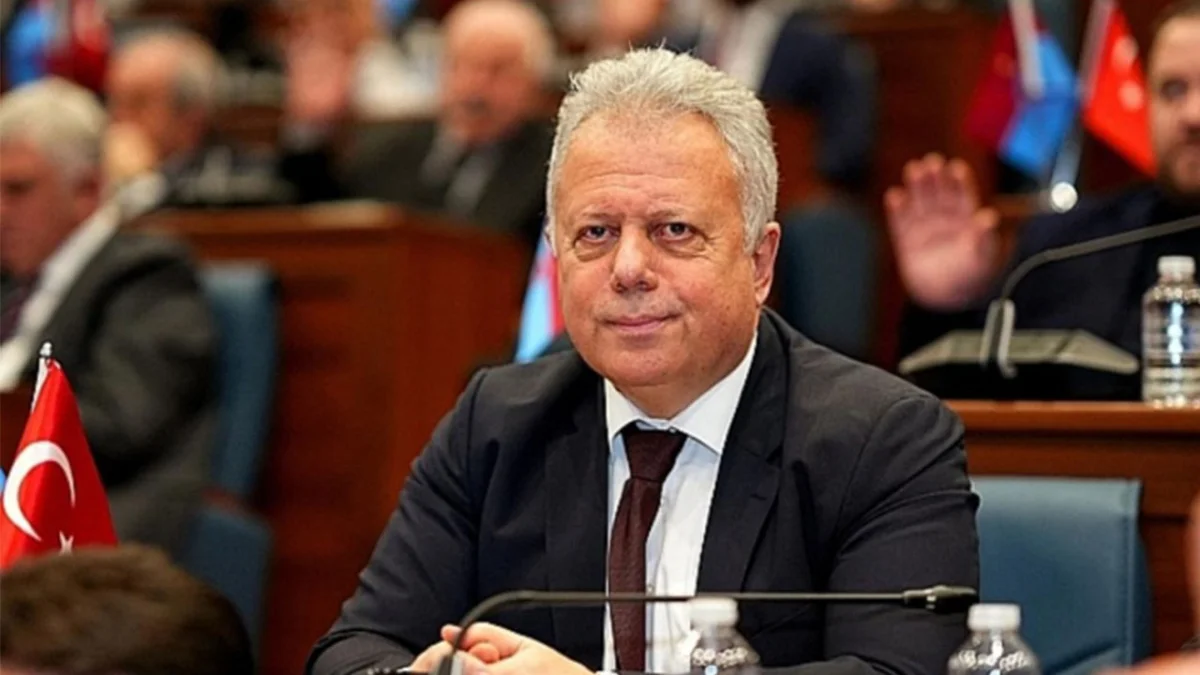 Trabzon'da CHP gerilimi: Zorlu'dan Gültekin'e dikkat çeken çıkış "Artık bizim siyasi rakibimizsin"