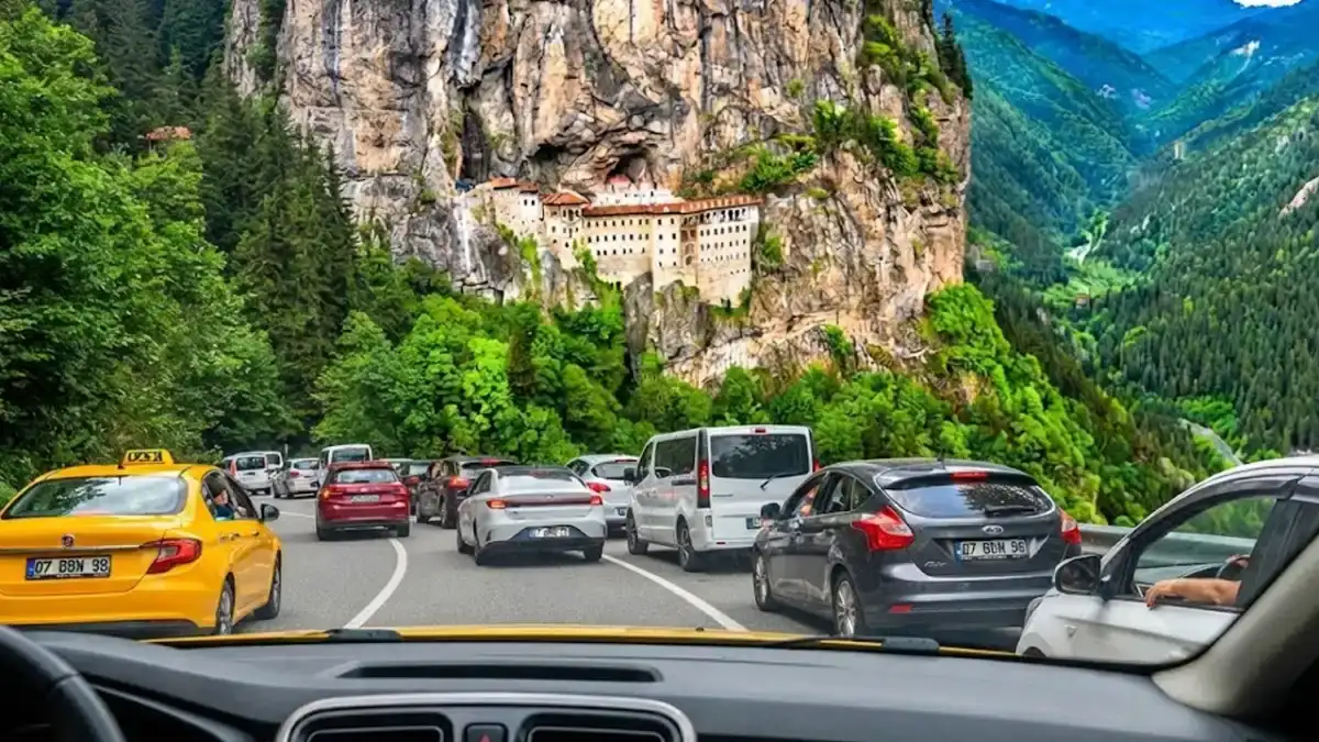 Trabzon’da turizm pastası tartışması: Sümela’nın bereketi neden ilçeye yansımıyor?