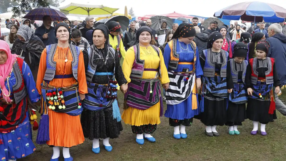 Trabzon’da yayla şenliğinde horon ve gelenek coşkusu yaşandı