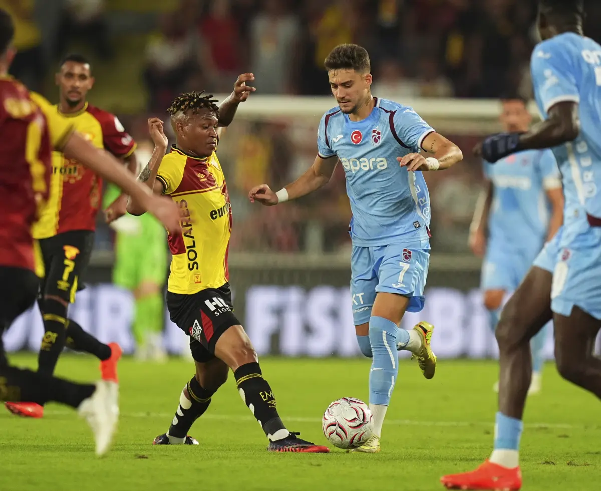 Trabzonspor’da Fatih Tekke’den dikkat çeken sözler: “En az 6-7 oyuncumuz var”