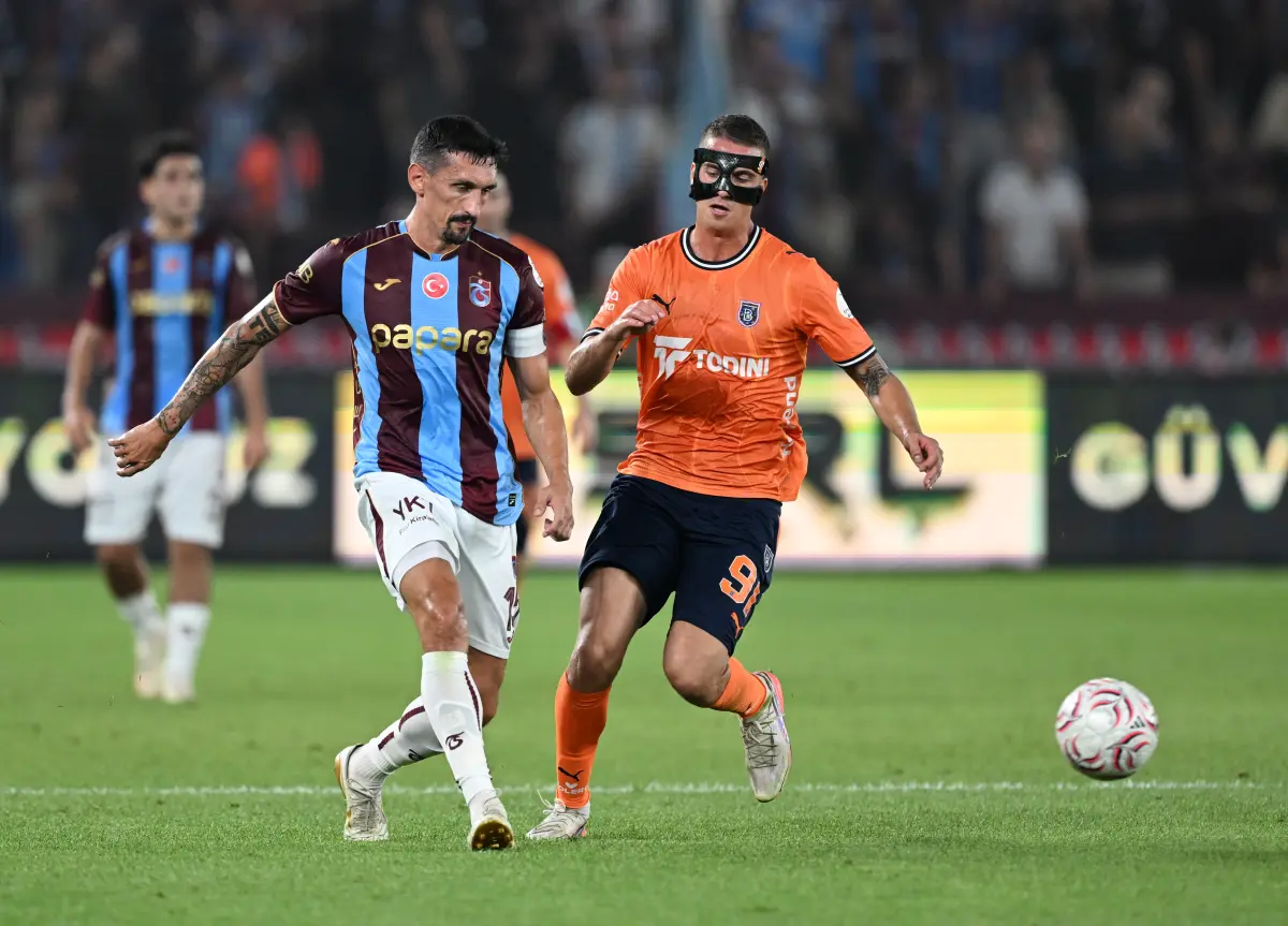 Trabzonspor’da kaptan Savic güven verdi! Kendi yarı sahasında 68’de 68