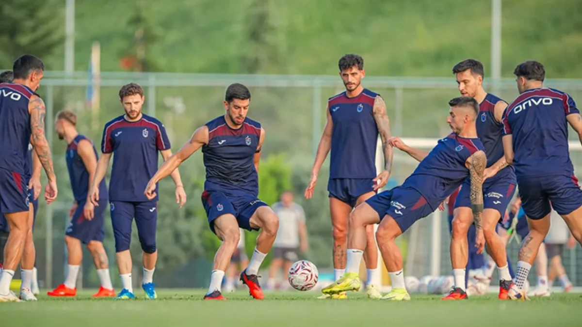 Trabzonspor’da Kasımpaşa maçı öncesi ilk 11 şekilleniyor