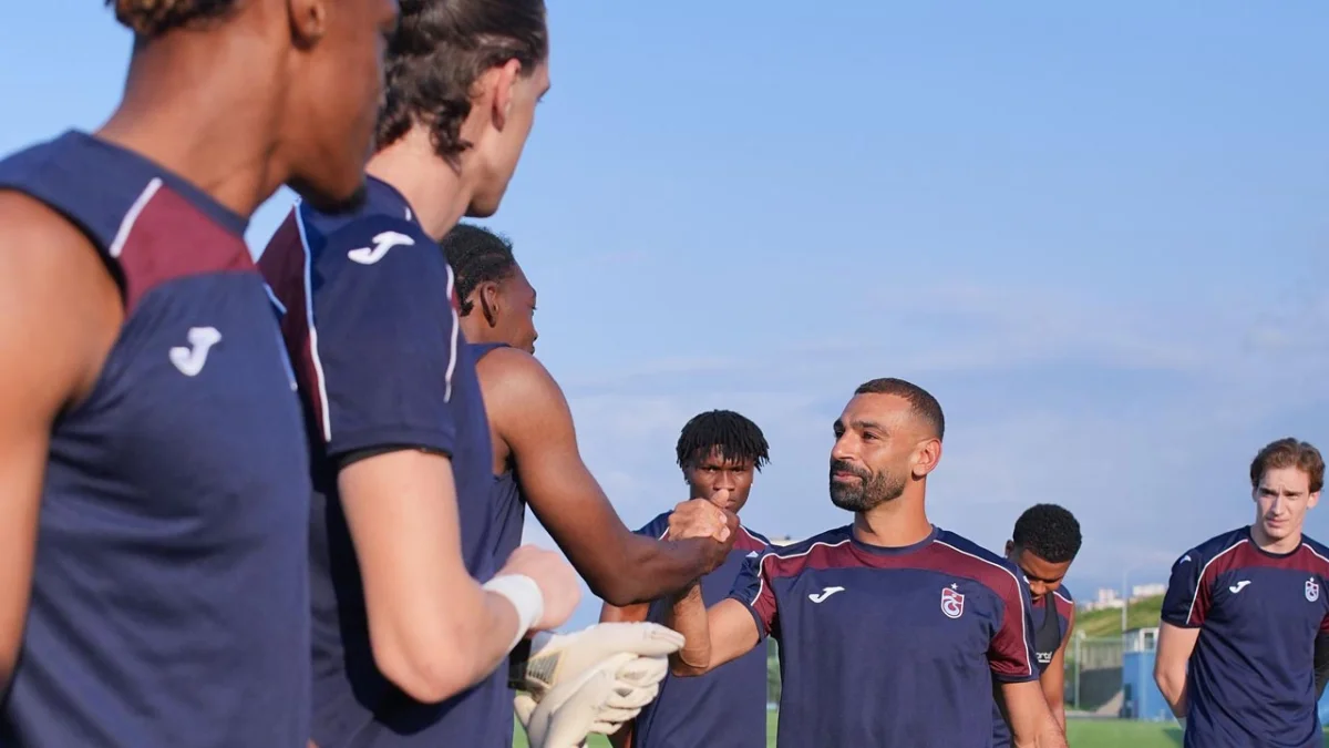 Trabzonspor’un yeni kadro modeli netleşti! Gençlerin yanına dünya yıldızları