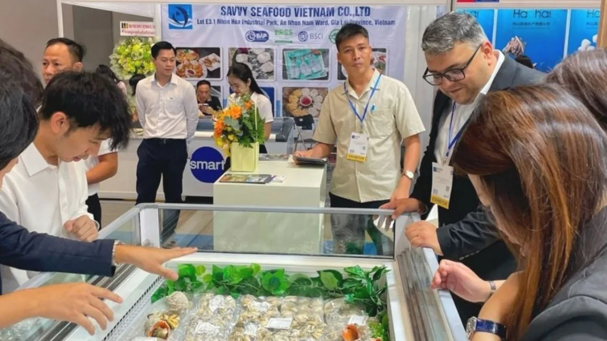 Türk Somonu Vietnam’da Tanıtıldı! Karadeniz Ürünlerine Yoğun İlgi