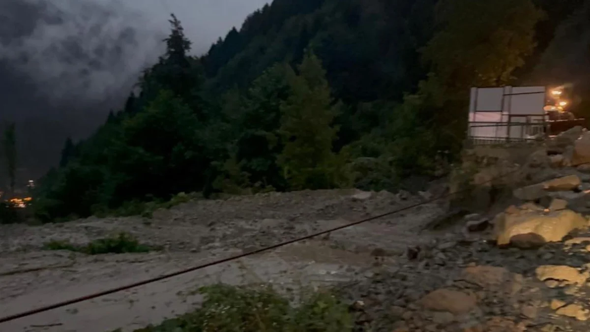 Uzungöl’de taşkının ardından yeni uyarı! Trabzon’da yağış sürecek