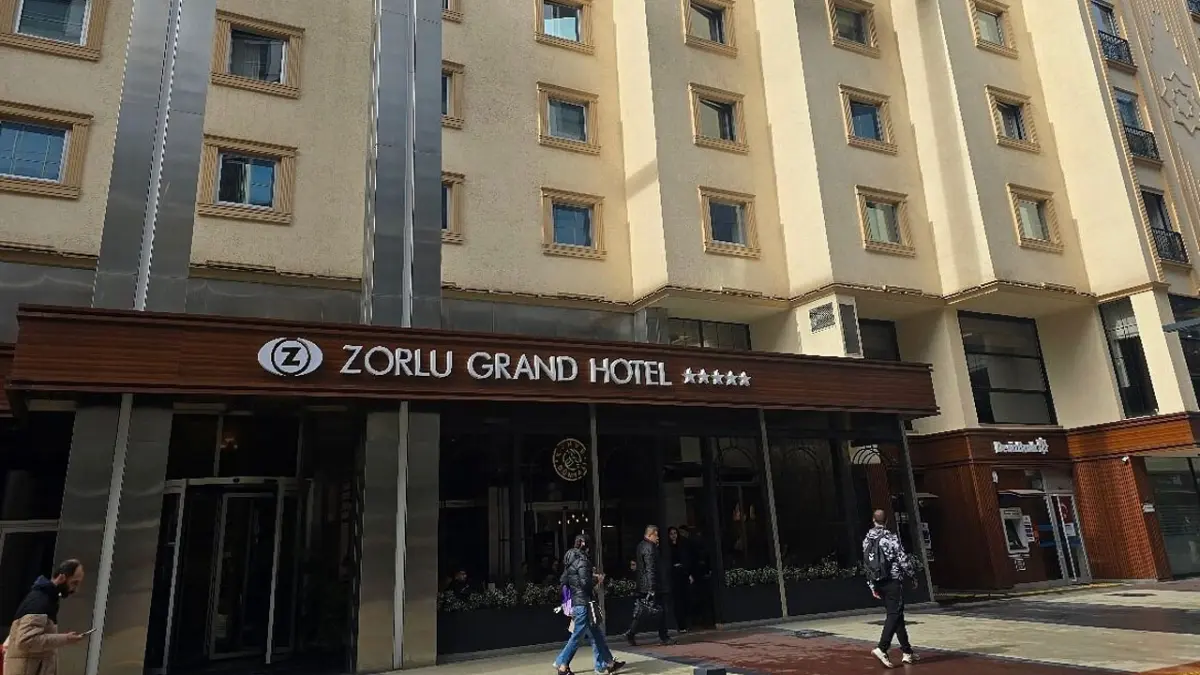 Zorlu Grand Hotel 37 milyon euroya Trabzonlu iş insanına satıldı
