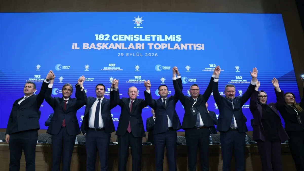 9 Belediye Başkanı AK Parti’ye katıldı