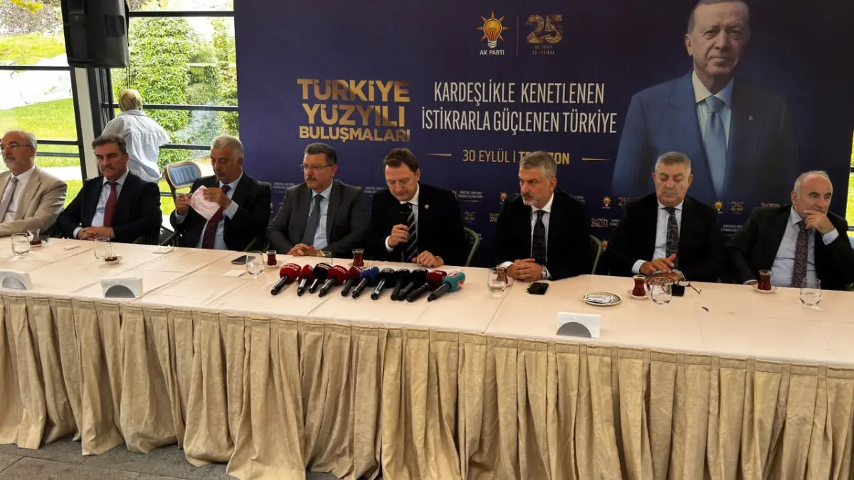 AK Parti Genel Başkan Yardımcısı Yerebakan Trabzon’da konuştu: “Trabzon Cumhurbaşkanını yarım sevmedi”