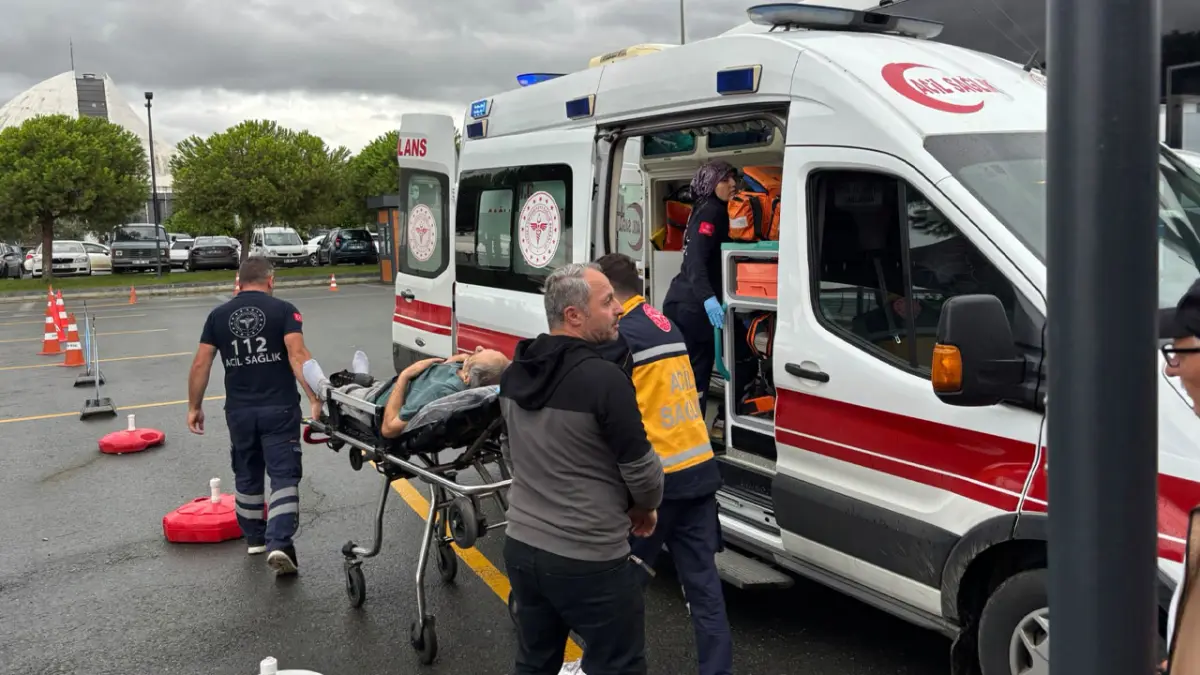 Akçaabat Otogarı’nda fenalaşan vatandaş hastaneye kaldırıldı