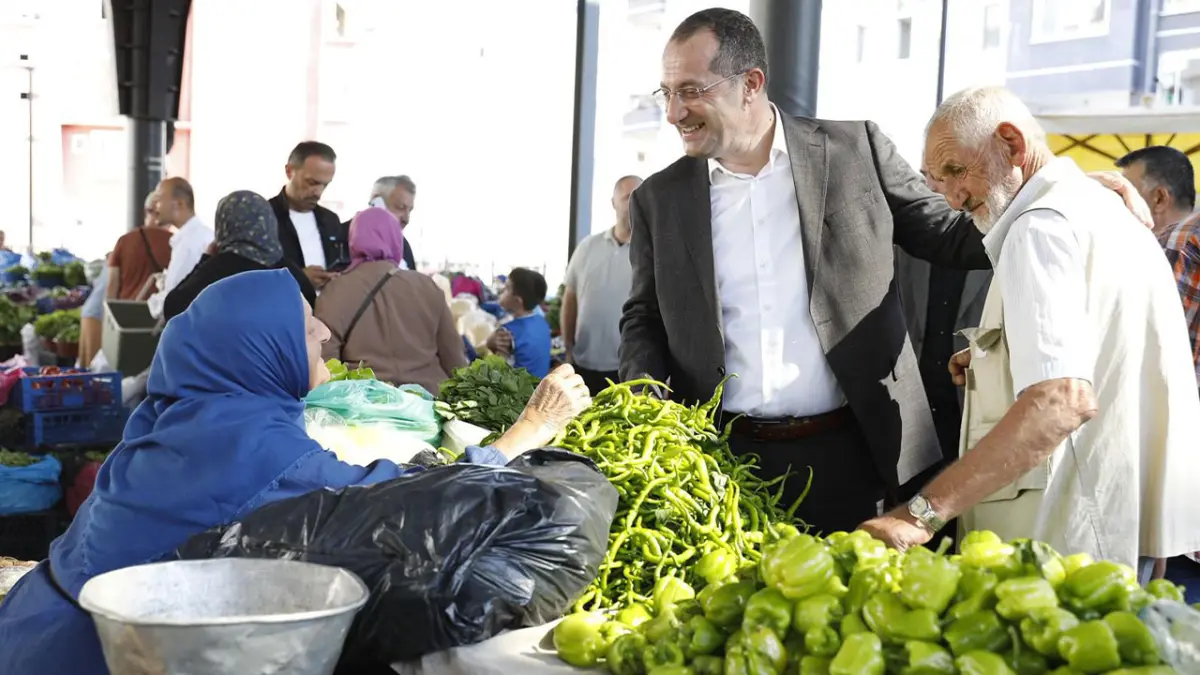 Akçaabat’ta esnaf ve vatandaşla gönül gönüle