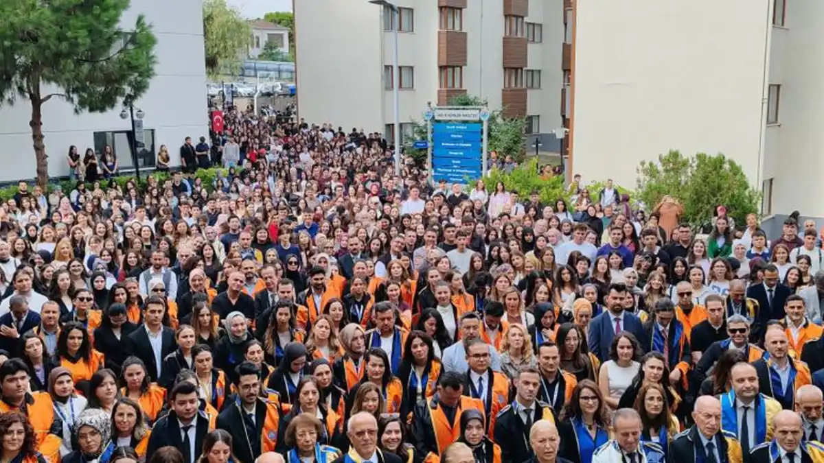 Avrasya Üniversitesi akademik kadrosuna 55 yeni isim katıldı