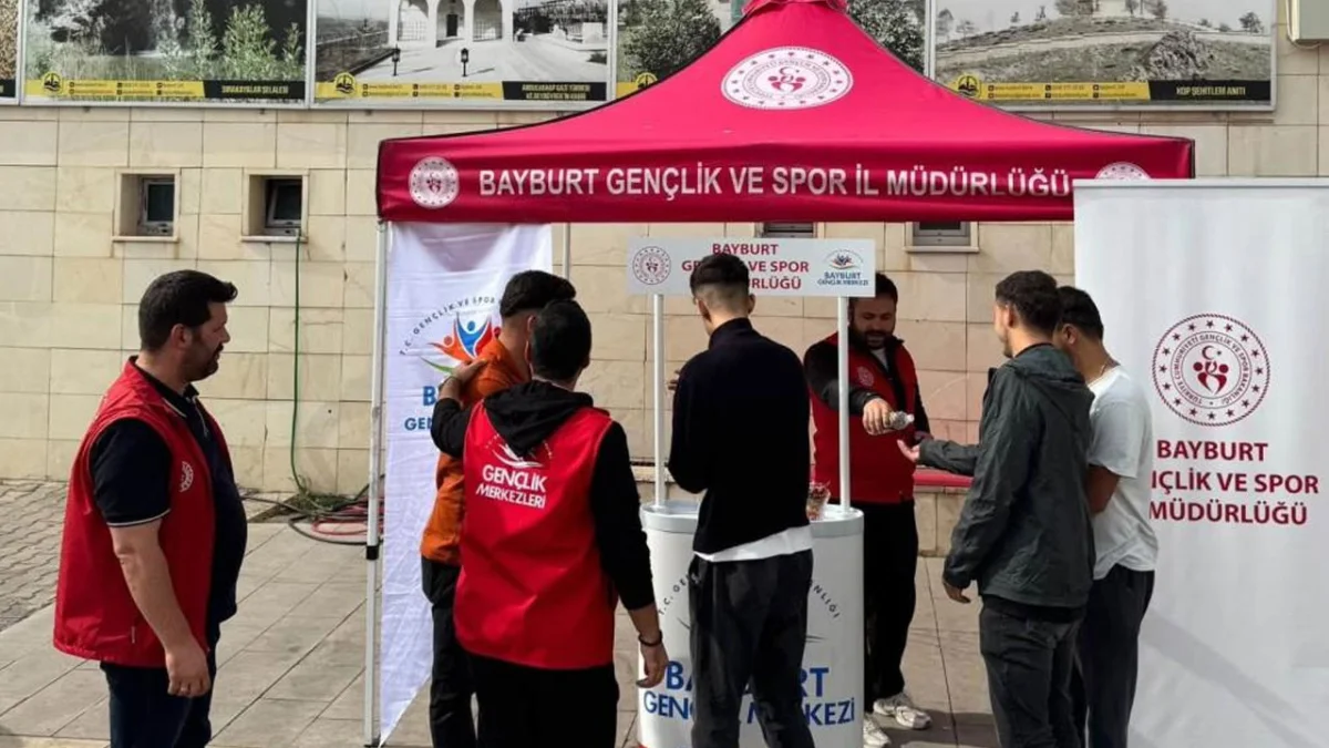 Bayburt’ta üniversite öğrencilerine yeni dönem karşılaması