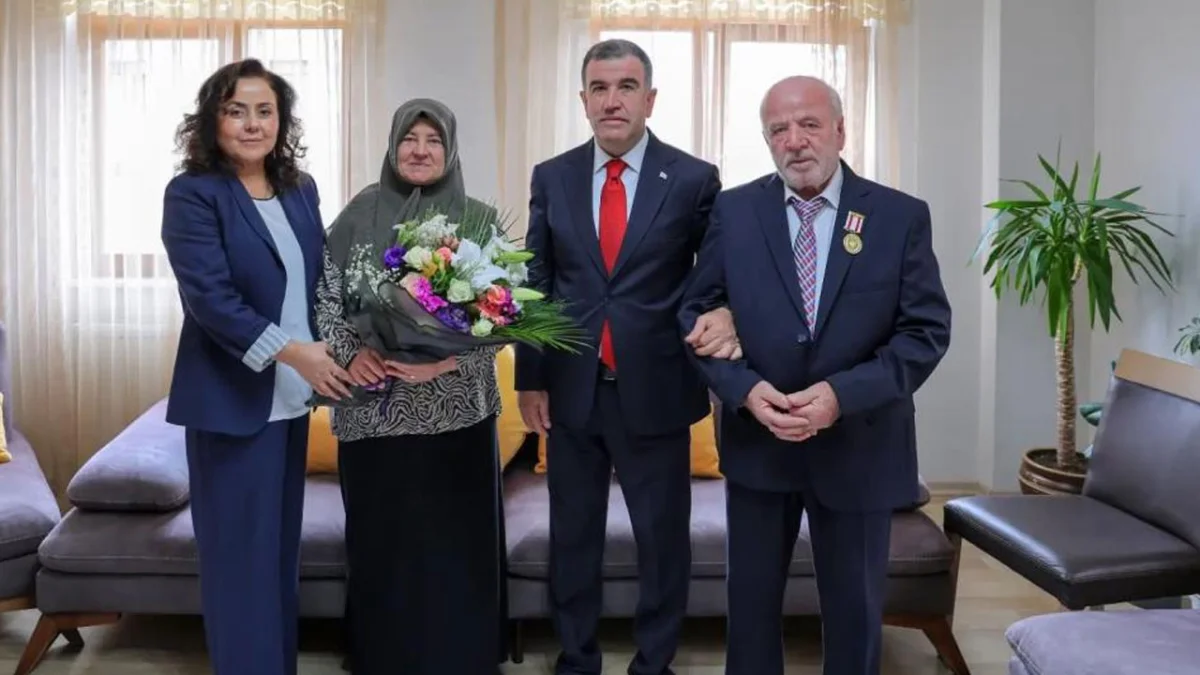 Bayburt Valisi Eldivan’dan gazilere anlamlı ziyaret